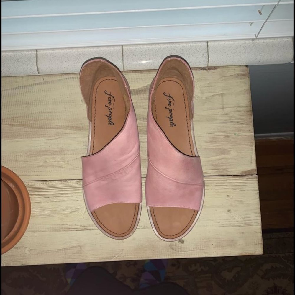Free People Shoes, NEVER been worn, Pink, Size 41